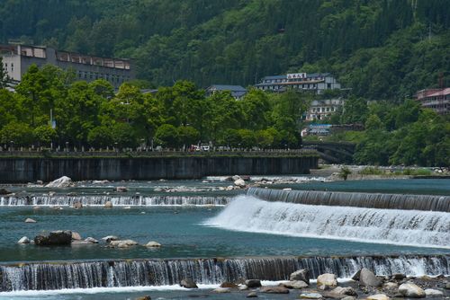 乌市水磨公园,千年古镇的休闲绿洲