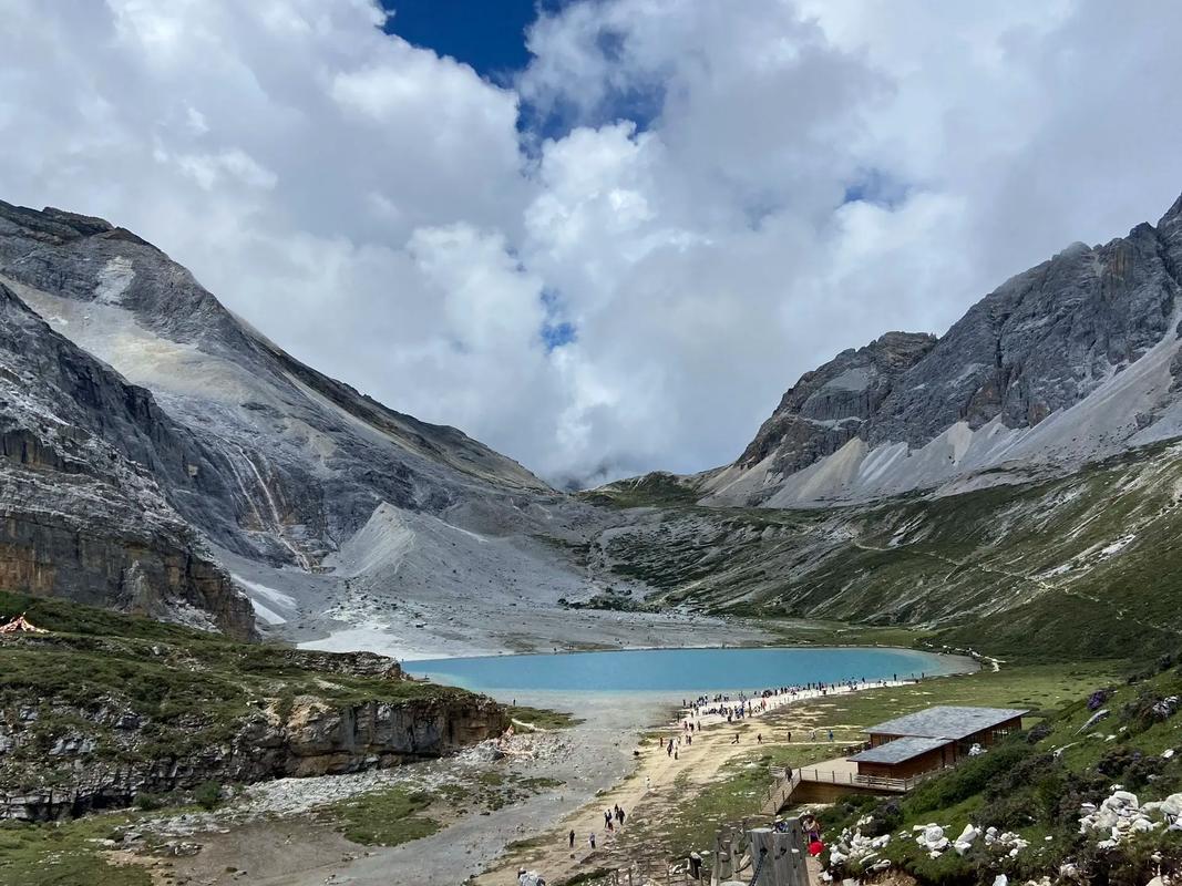 亚丁之旅,探寻人间仙境的神秘之旅  第2张