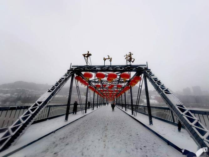 兰州雪景,银装素裹的北国风光，诗意盎然的冬季画卷  第2张