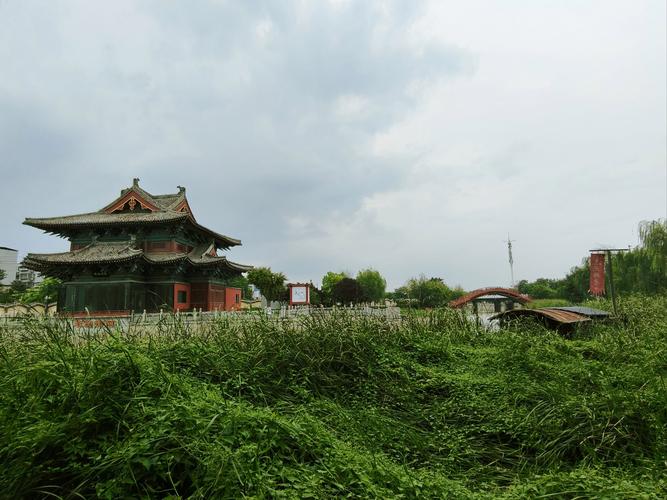 南京北部小岛,隐匿于江心的绿洲，探寻历史的足迹