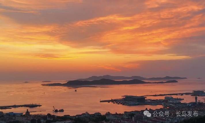 南京夕阳沙滩,都市中的海岛风情，一场浪漫的日落盛宴