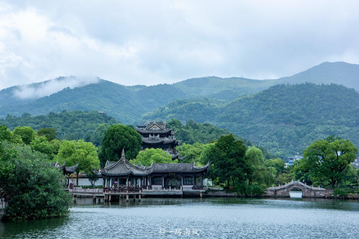 临海花园,免费景点的魅力之旅