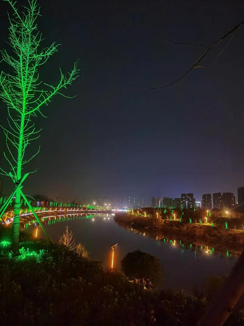 仙境之夜，梦幻般的夜景景点探秘