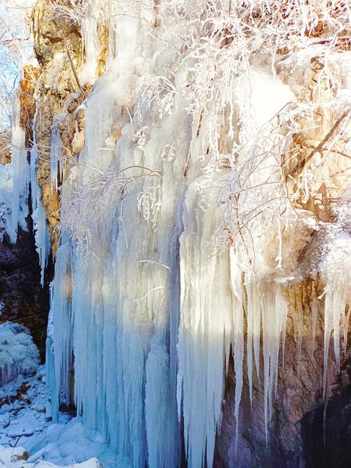 冬日里的仙境之旅_栾川冰雪奇观探秘