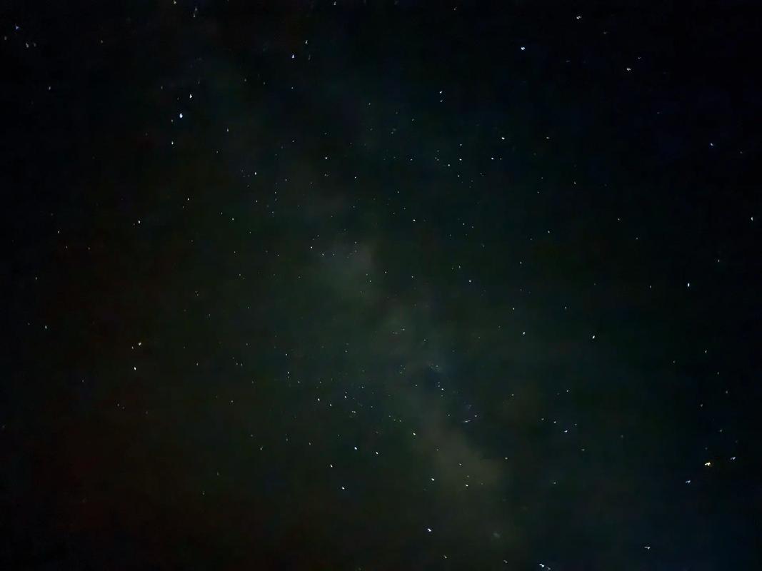 华宁周边夜景，璀璨星空下的诗意之旅