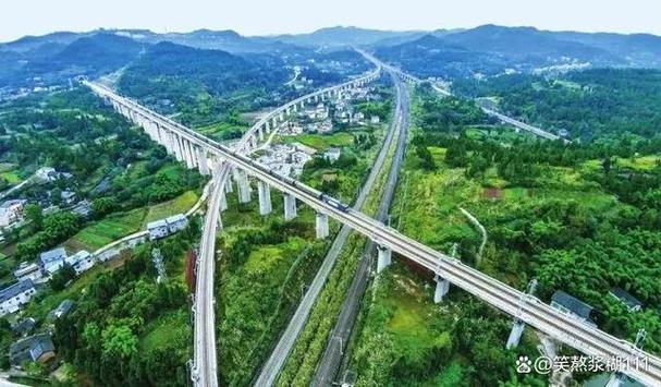 南充铁路,一段历史的足迹，一抹绿色的风景