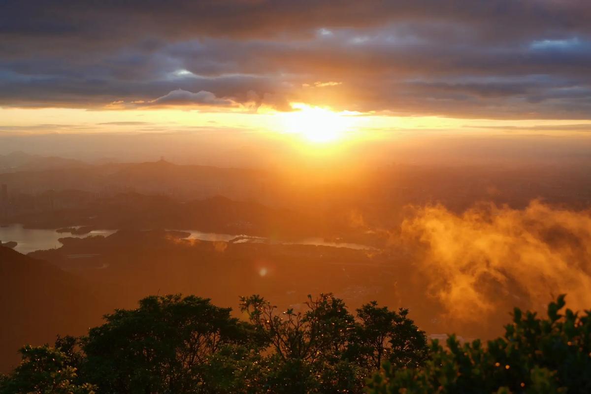 南山日落,一场视觉盛宴与心灵之旅