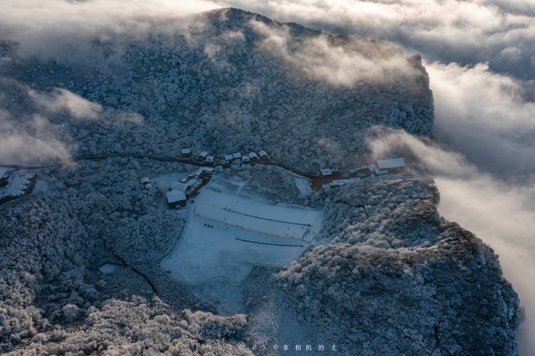 南川雪域风光,探寻自然奇观，感受冬日魅力