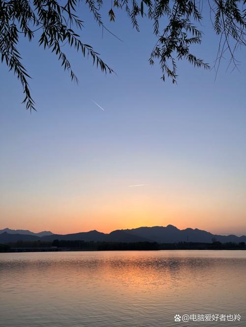 夕阳湖,北京城市中的宁静港湾