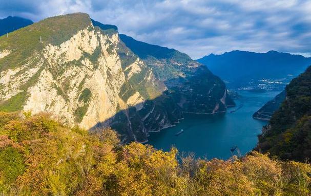 宜昌市,长江三峡的明珠，山水人文的瑰宝