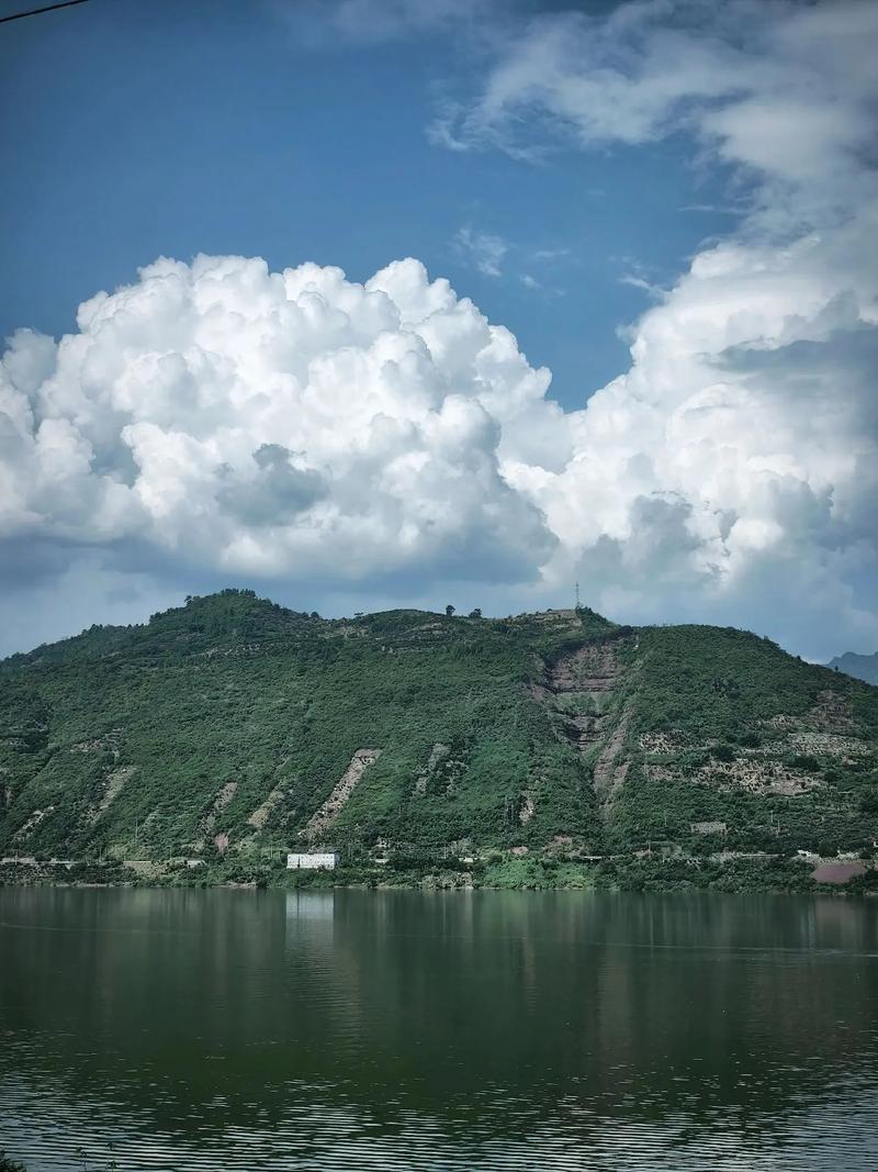 探寻云南绥江,山水画卷中的秘境之旅  第2张