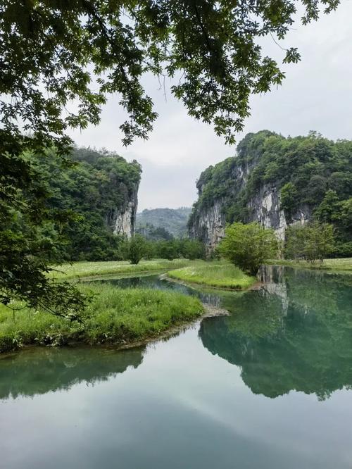 探寻娄底避暑胜地，感受河边风光无限