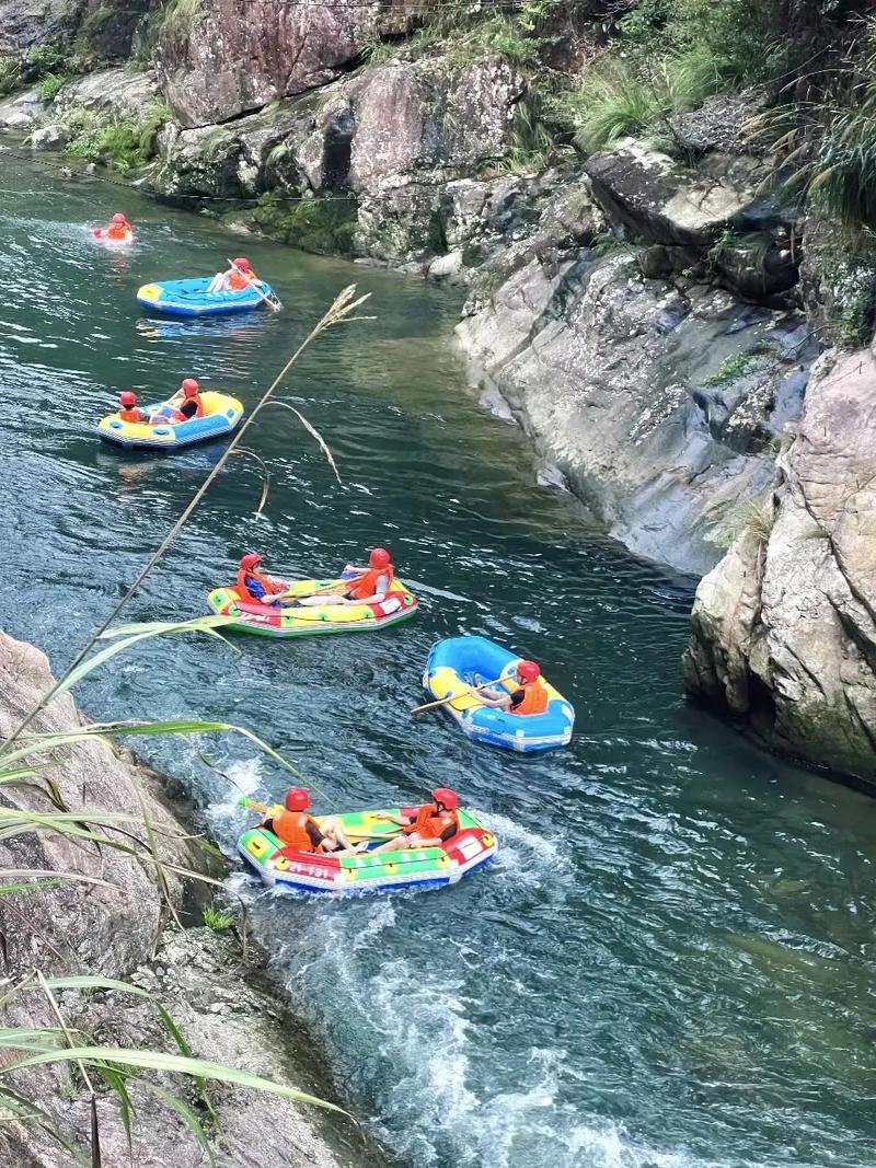 探寻宁德周边漂流胜地，感受激情四溢的夏日狂欢