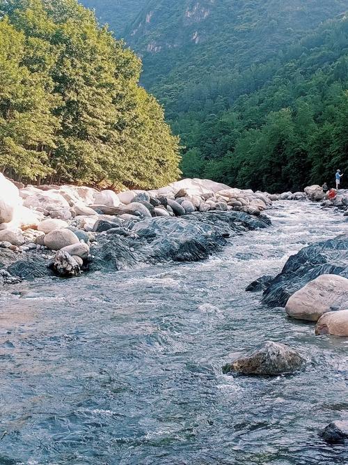 探寻广元夏日风情，畅游山水之间