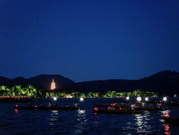 探寻杭州西湖鳌头,千年古韵，烟波浩渺的仙境之旅