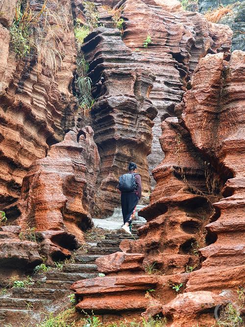 探寻红石旅游景区的自然奇观与人文风情