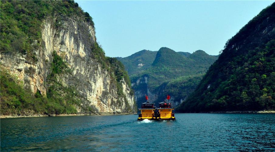 探寻贵州山水之美,游船畅游魅力景点