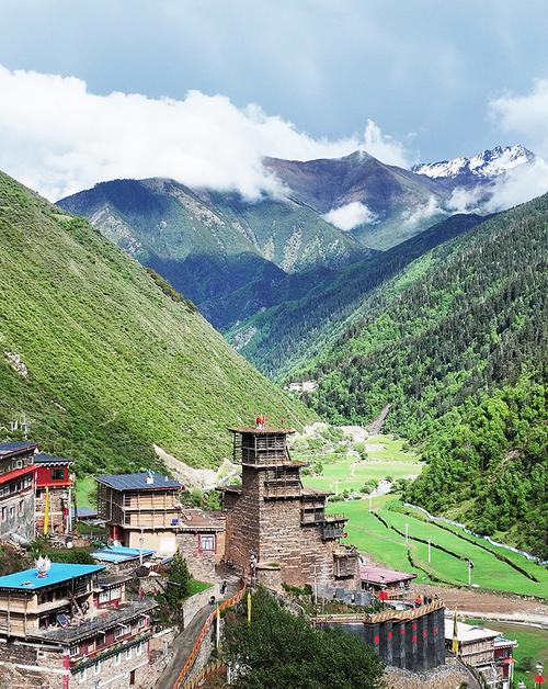 探寻阿坝景区,大自然的秘境，心灵的栖息地