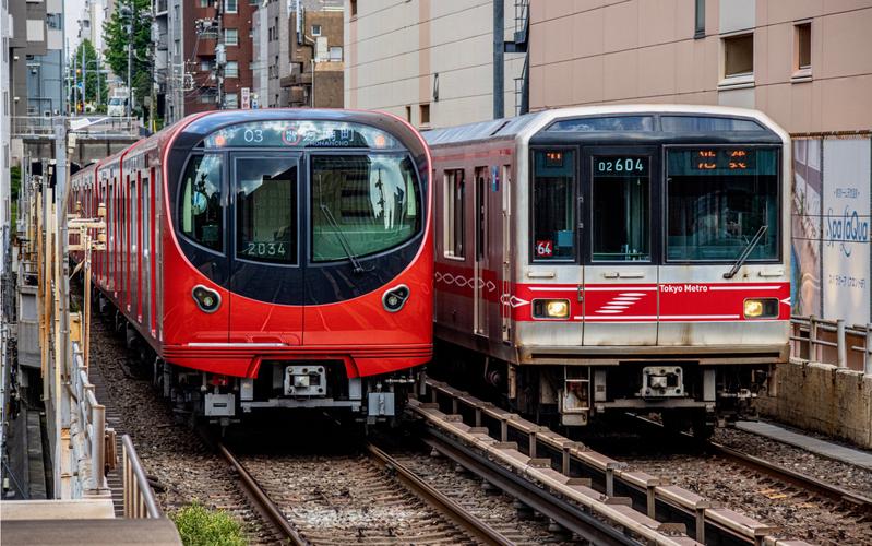 探秘东京地铁,穿梭于繁华都市的地下艺术画廊