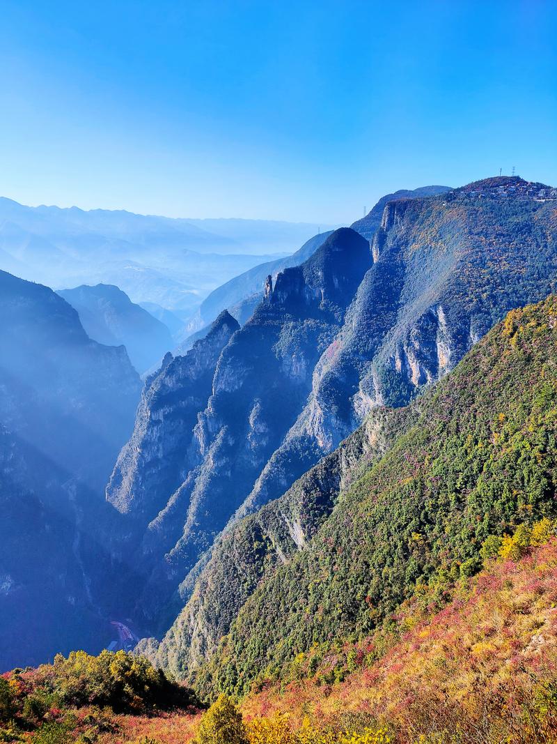 探秘巫峡奇景,长江三峡的璀璨明珠  第2张