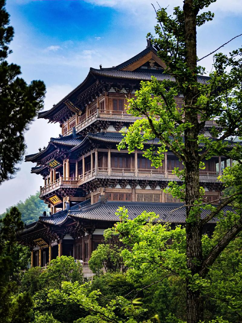 探秘杭州寺院,古韵悠悠，禅意盎然