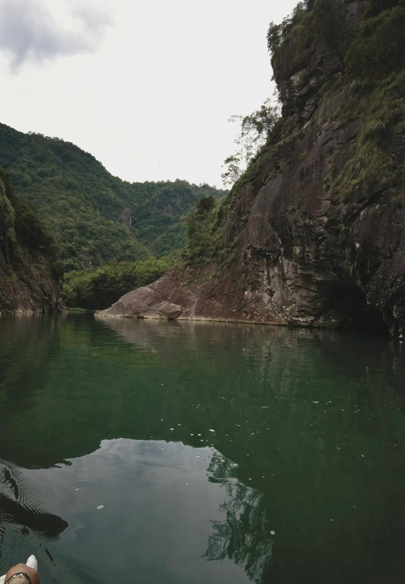 探秘永嘉楠溪江,山水画卷中的自然奇观与文化瑰宝  第2张