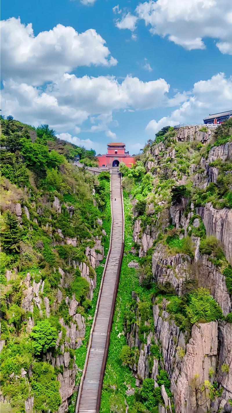 探秘泰山,历史悠久的五岳之首