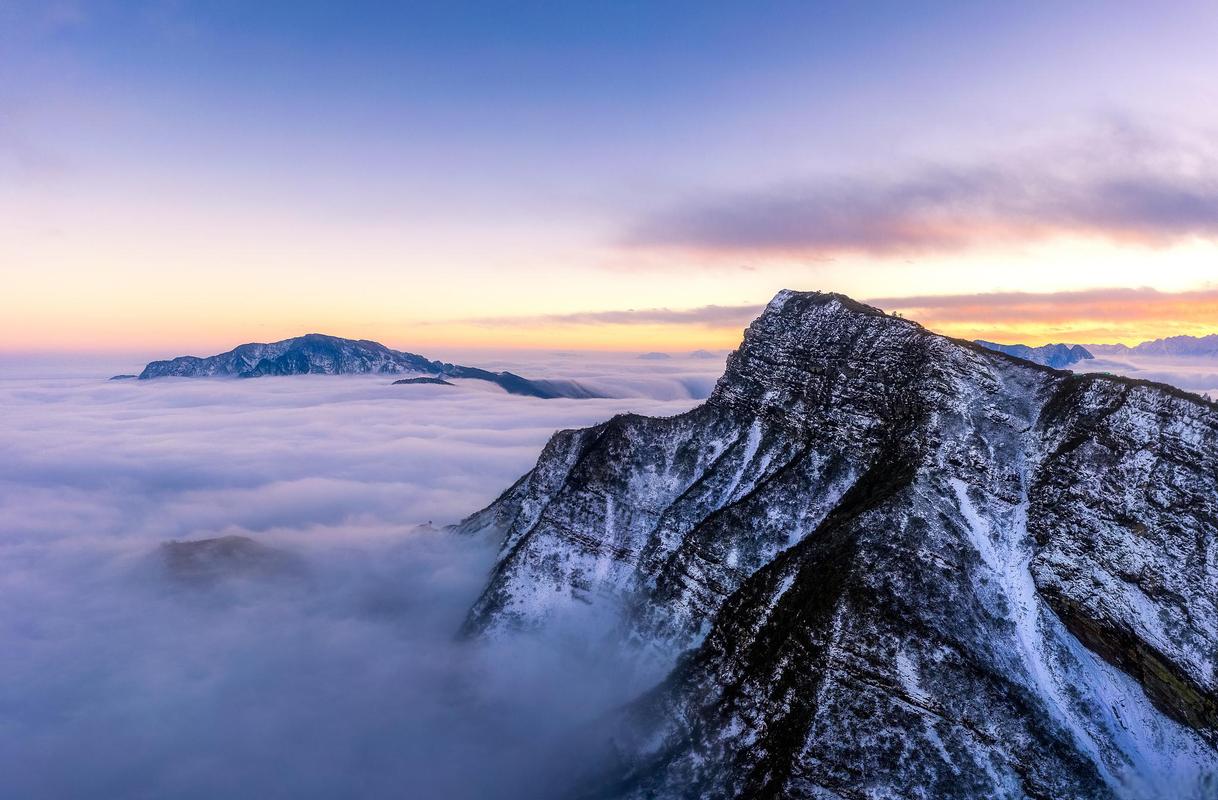 探秘秦岭之巅_介绍山顶神秘景点  第2张