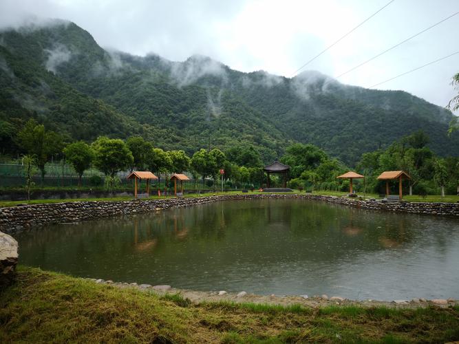 水乡泽国，人间仙境_探寻我国池塘旅游胜地