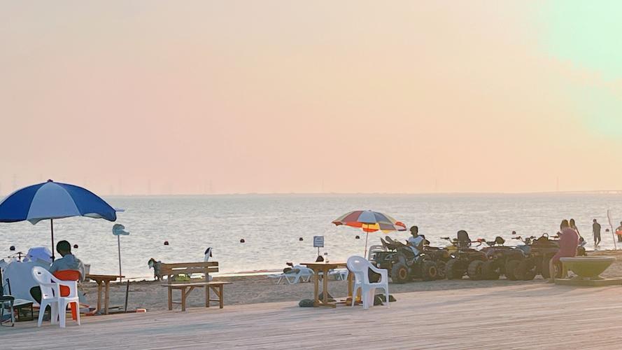 沧州黄骅沙滩,渤海之滨的天然氧吧，带你领略海天一色的壮美风光  第2张