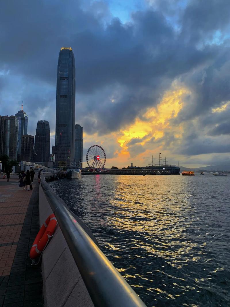 漫步中环，领略香港繁华与美景