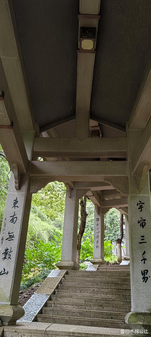 炉峰禅寺,千年古刹，禅意盎然