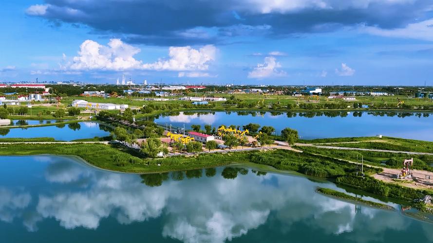 石油之韵，绿色之梦_探寻油田建设中的生态旅游胜地