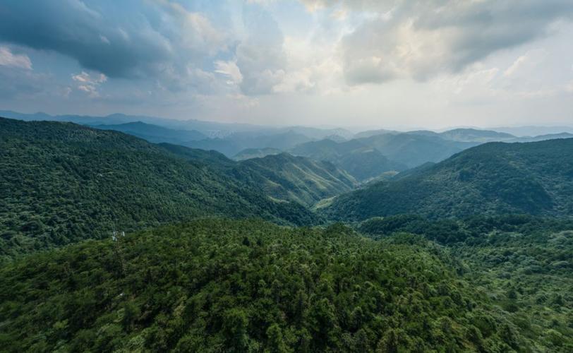 磐安盘山,登高望远，探寻自然与历史的交融之地