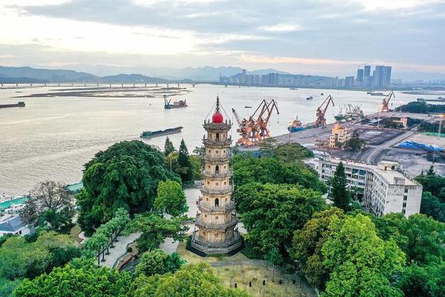 福建连江,探秘海丝文化，尽享自然风光的美丽画卷