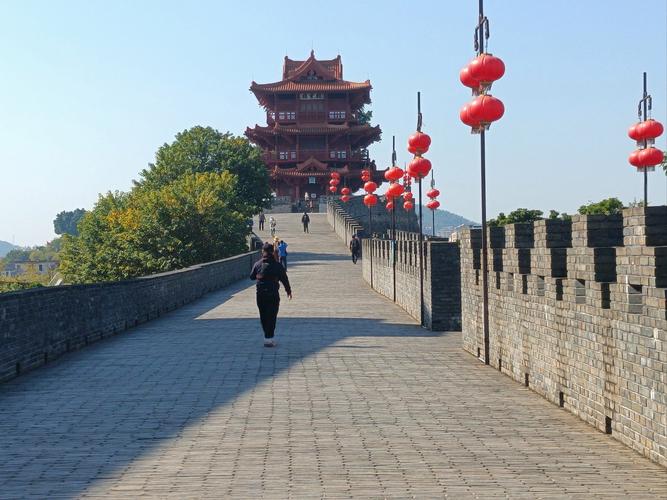 穿越千年历史，感受宋城墙的辉煌_端州宋城墙之旅