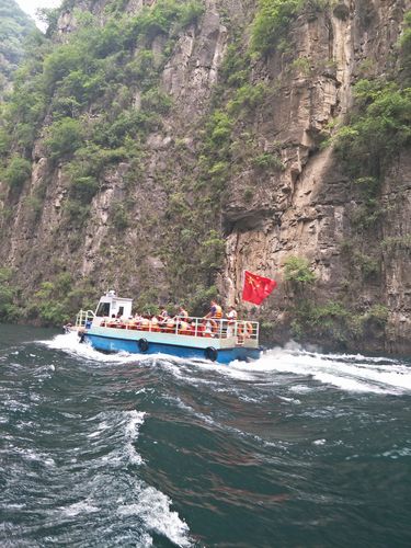 红豆峡,大自然的秘境探险，探寻山水之间的诗与远方