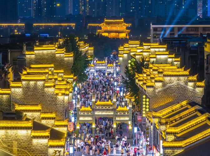 襄阳古城夜游,穿越千年历史，尽享魅力时光