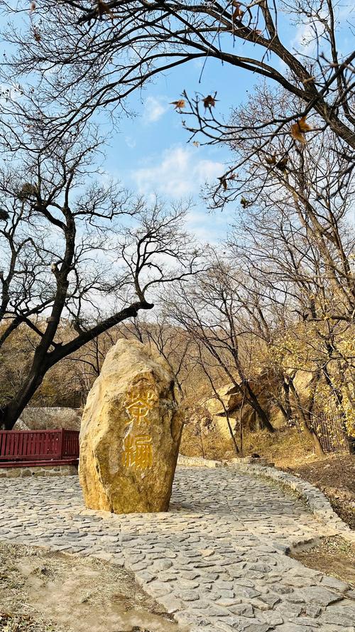 西山森林公园游玩时间，西山森林旅游攻略。