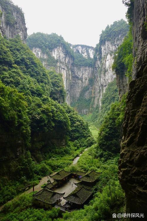 重庆避暑胜地探秘,山城夏季清凉之旅  第2张