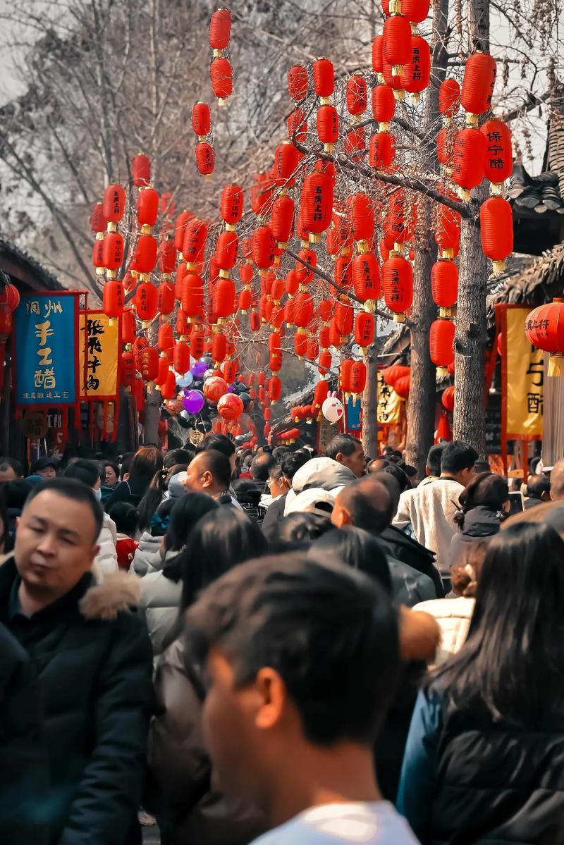 阆中春节,千年古城焕新颜，传统与现代交相辉映