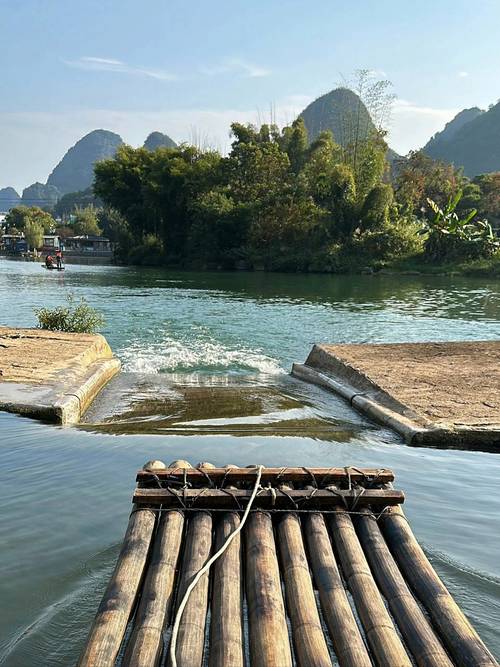 阳朔漂流,探寻漓江仙境，体验水上的诗意之旅  第2张