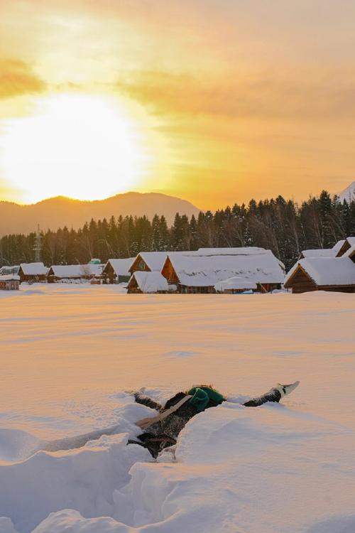 阿勒泰雪景,大自然的银色画卷，梦幻般的冬季仙境