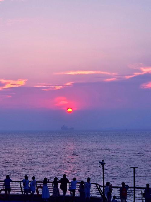 青岛日落打卡,浪漫海岸线上的光影盛宴