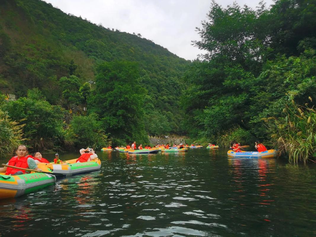 黟县桃园漂流,悠然山水间，尽享夏日清凉