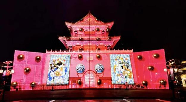 鼓楼夜游,古都风华，光影交织的浪漫之旅