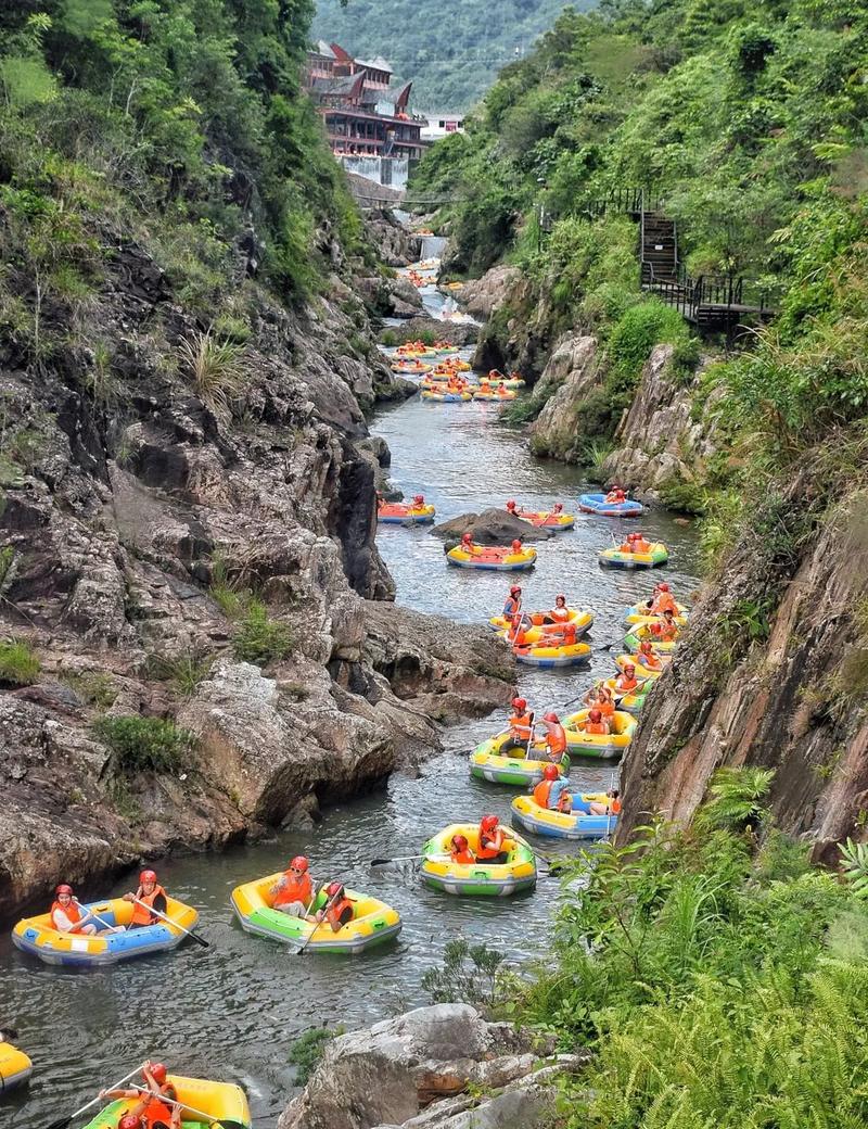 龙王山漂流,绿色生态之旅，尽享自然激情