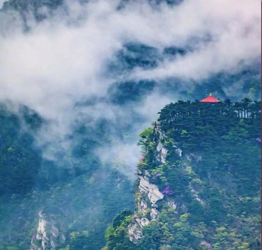 庐山望江亭,历史与现代交融的山水胜景