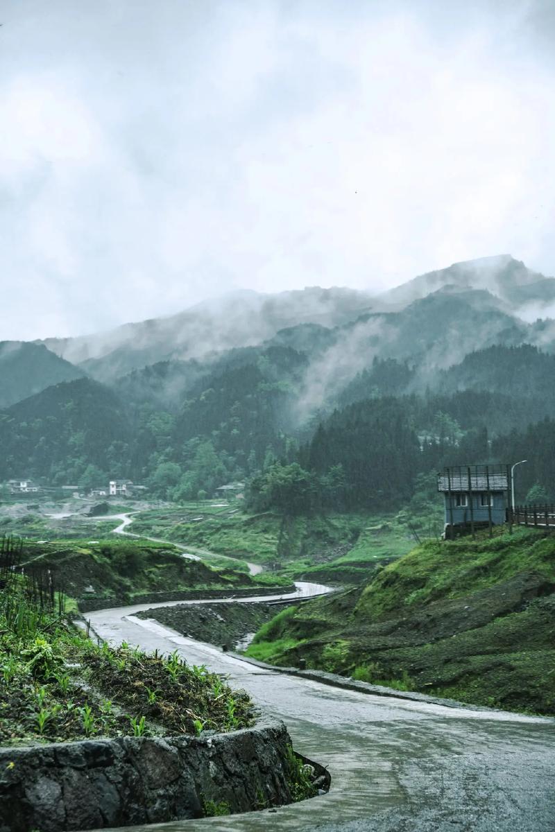 探寻成都周边的自然秘境_洪雅景点之旅  第2张