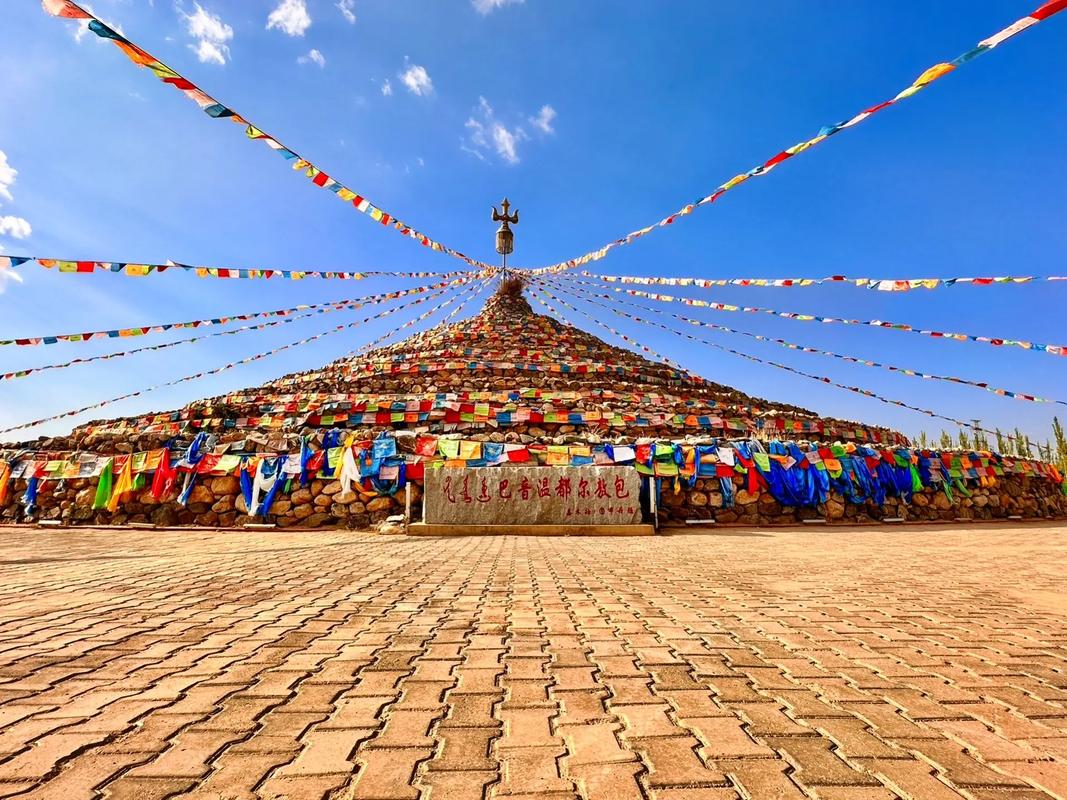 探寻敖包,内蒙古独特的旅游胜地